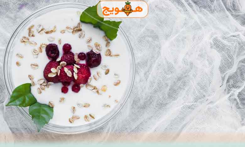 ماست یونانی با میوه