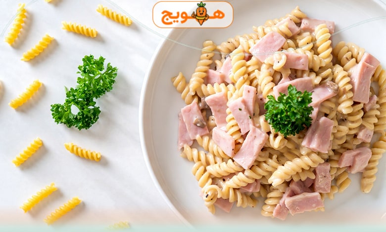 ماکارونی رژیمی با کالباس خانگی